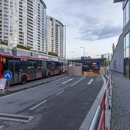 Nfs - Narodny Futbalovy Stadion - 아파트 브라티슬라바